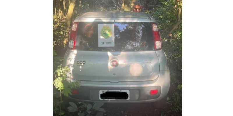 Polícia Militar recupera veículo furtado em área rural de Medianeira